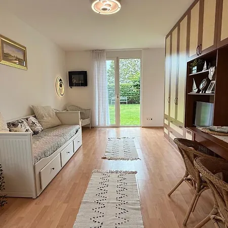 Balaton Nova Apartment-beachfront * Siófok